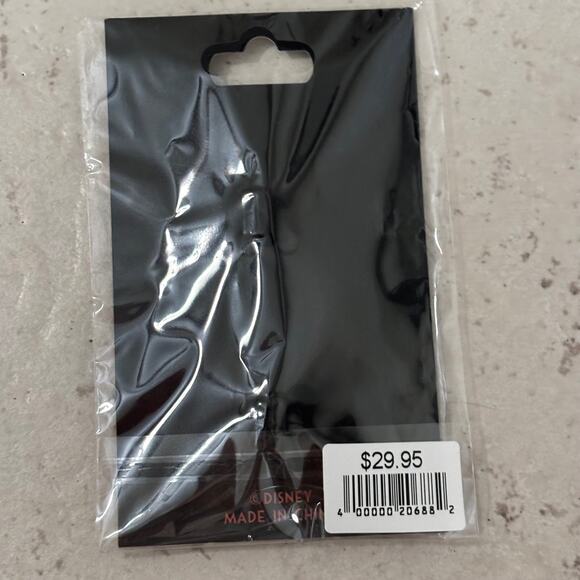 Disney D23 Expo 2024 TWDCS DEC LE 400 Shades of Magic Pin Governor Ratcliffe - Picture 2 of 2